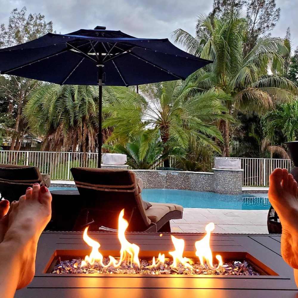 Fire Pit and Table: image 6